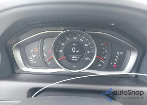 2016 Volvo Xc60 T5 Drive-E z USA, uszkodzony, nr VIN YV440MDJXG2849611